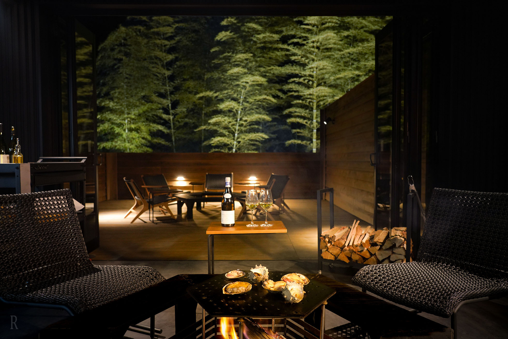 THE BASE GLAMPING ATAMI PREMIER